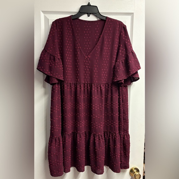 💕 2 For $10 SHEIN Textured Tiered Ruffle Dress Size 0XL - Picture 1 of 2